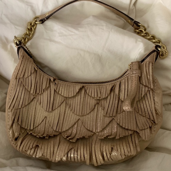 NWOT Coach Gold Fringe Crossbody Purse/Handbag. - Picture 1 of 3